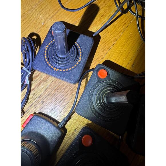 Atari 2600 UNTESTED Estate Find with 4 joysticks 2 paddles 1 driving - Picture 9 of 13